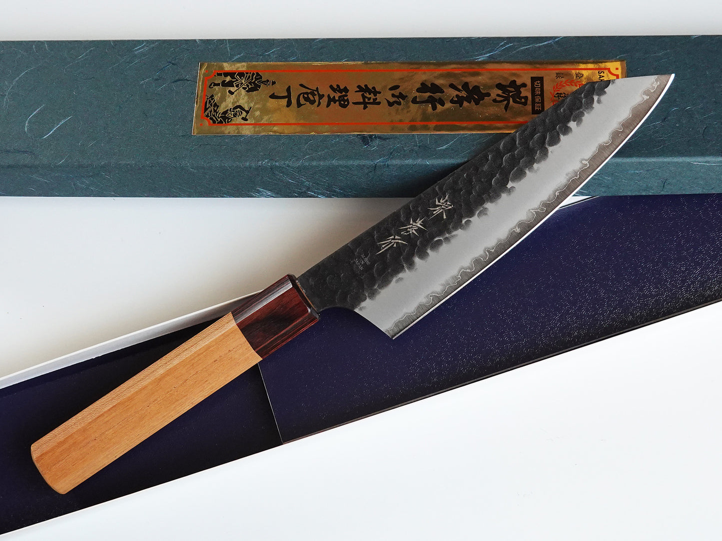 CA011 Cuchillo Japones Kiritsuke Santoku Negro Aogami Super Sakai Takayuki 16cm