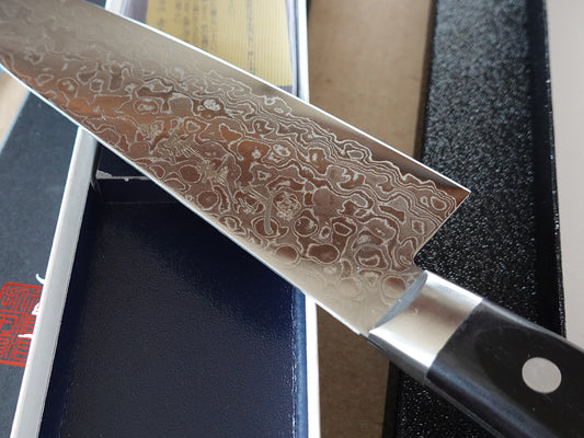 CA007 Cuchillo Japonés Santoku AUS10 Damasco Sakai Takayuki 17cm