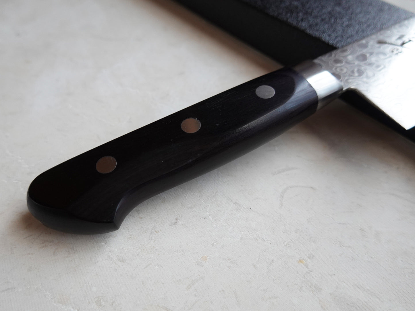 CA007 Cuchillo Japones Santoku AUS10 Damasco Sakai Takayuki 17cm