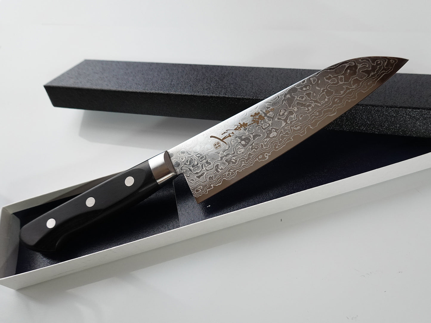 CA007 Cuchillo Japones Santoku AUS10 Damasco Sakai Takayuki 17cm