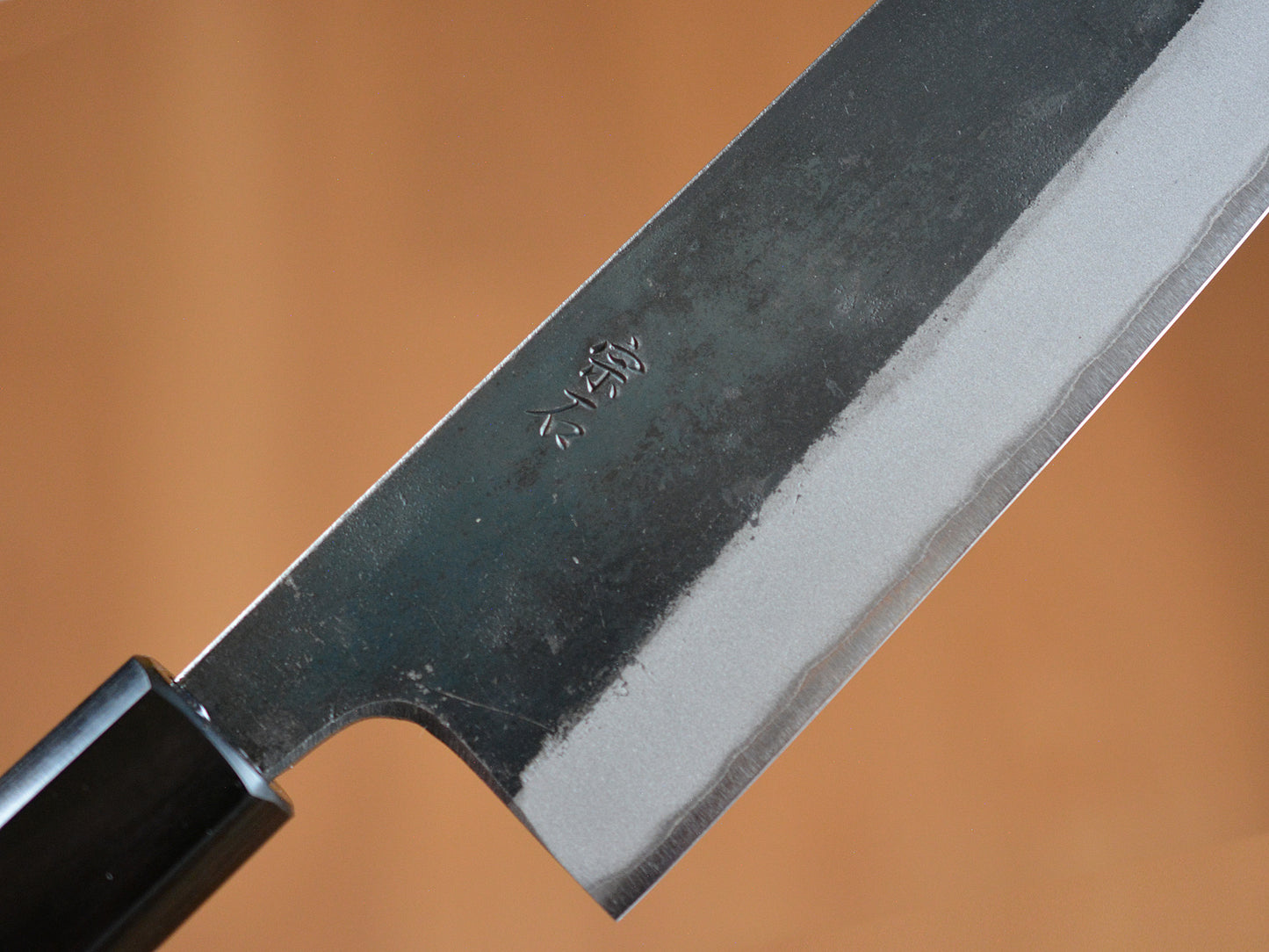 CM001 Cuchillo Japones Wa-Gyuto Negro Aogami2 Muneishi 21cm