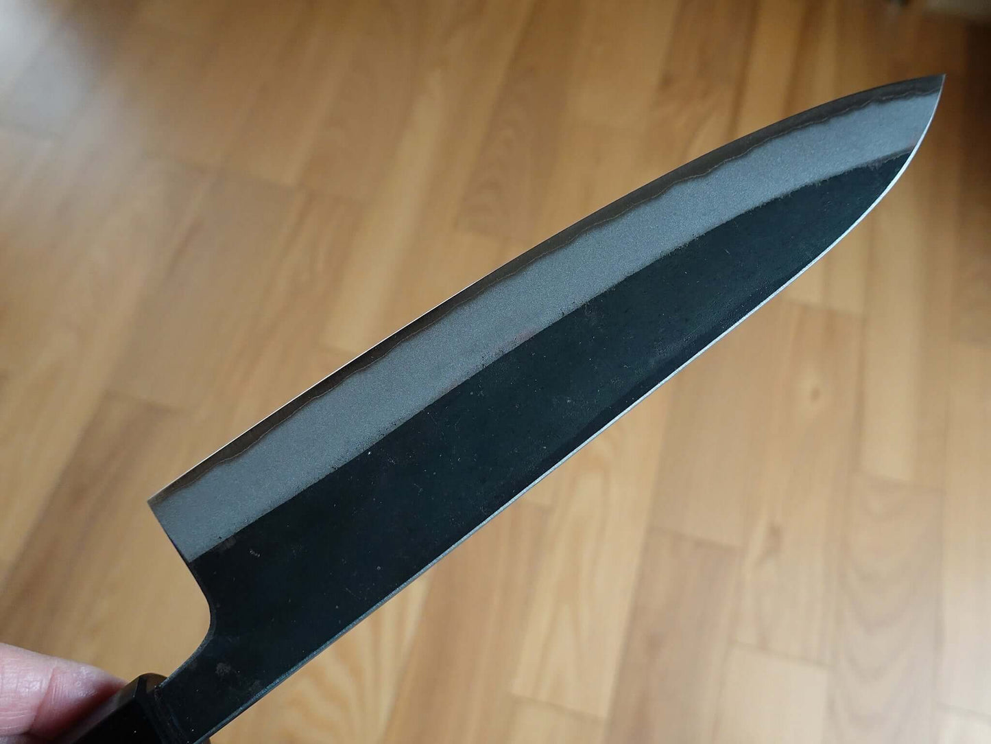 CM001 Cuchillo Japonés Wa-Gyuto Negro Aogami2 Muneishi 21cm