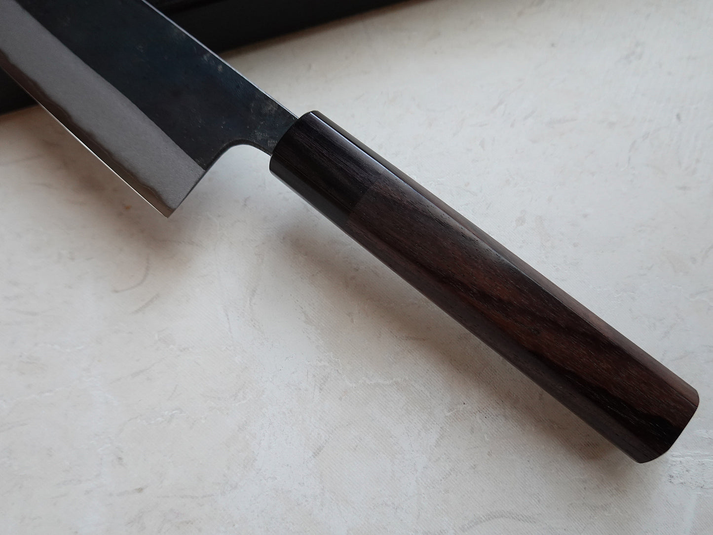 CM001 Cuchillo Japones Wa-Gyuto Negro Aogami2 Muneishi 21cm