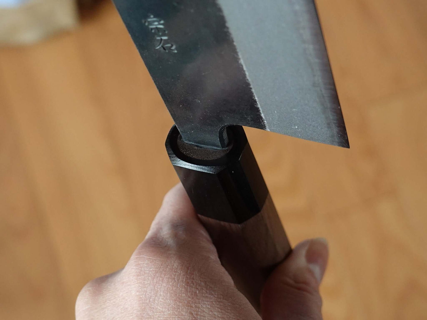 CM004 Cuchillo Japonés Nakiri Negro Aogami2 Muneishi 16.5cm