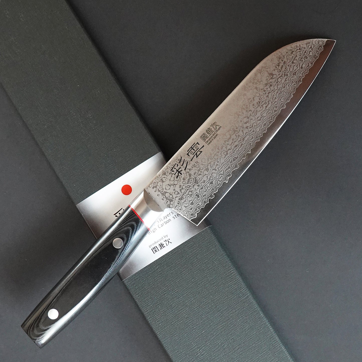 CS102 Cuchillo Japones Santoku VG10 Damasco Saiun Kanetsugu 17cm