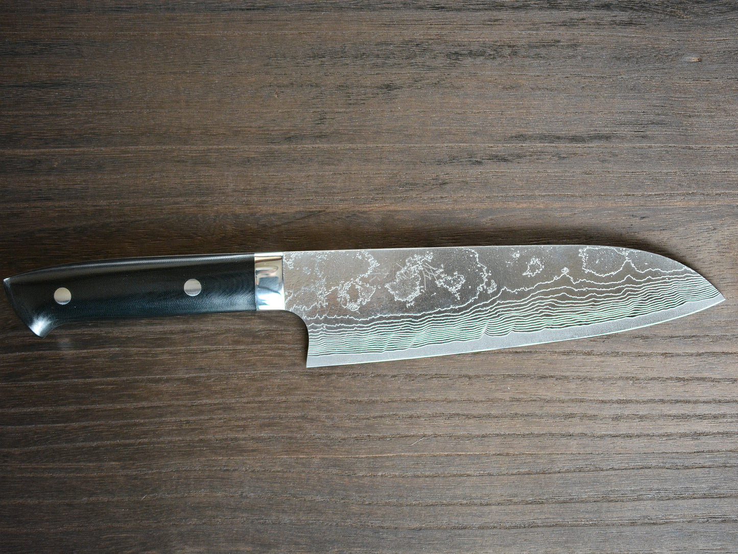 CS202 Cuchillo Japones Santoku VG10 Damasco Mango de Micarta - Saji 18cm