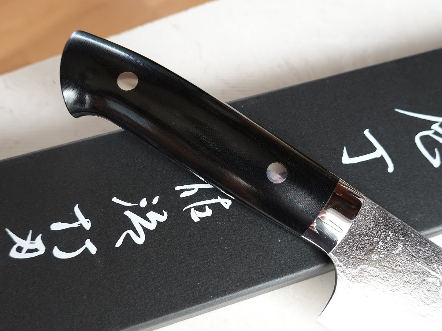 CS205 Cuchillo Japones Gyuto Pulido VG10 Damasco Saji 21cm