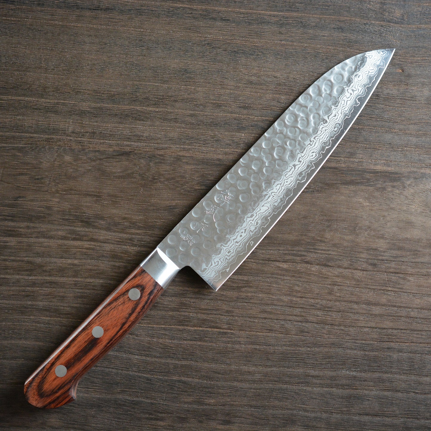 CY203 Cuchillo Japones Santoku Amartillado VG10 Damasco Zenpou 18.5cm