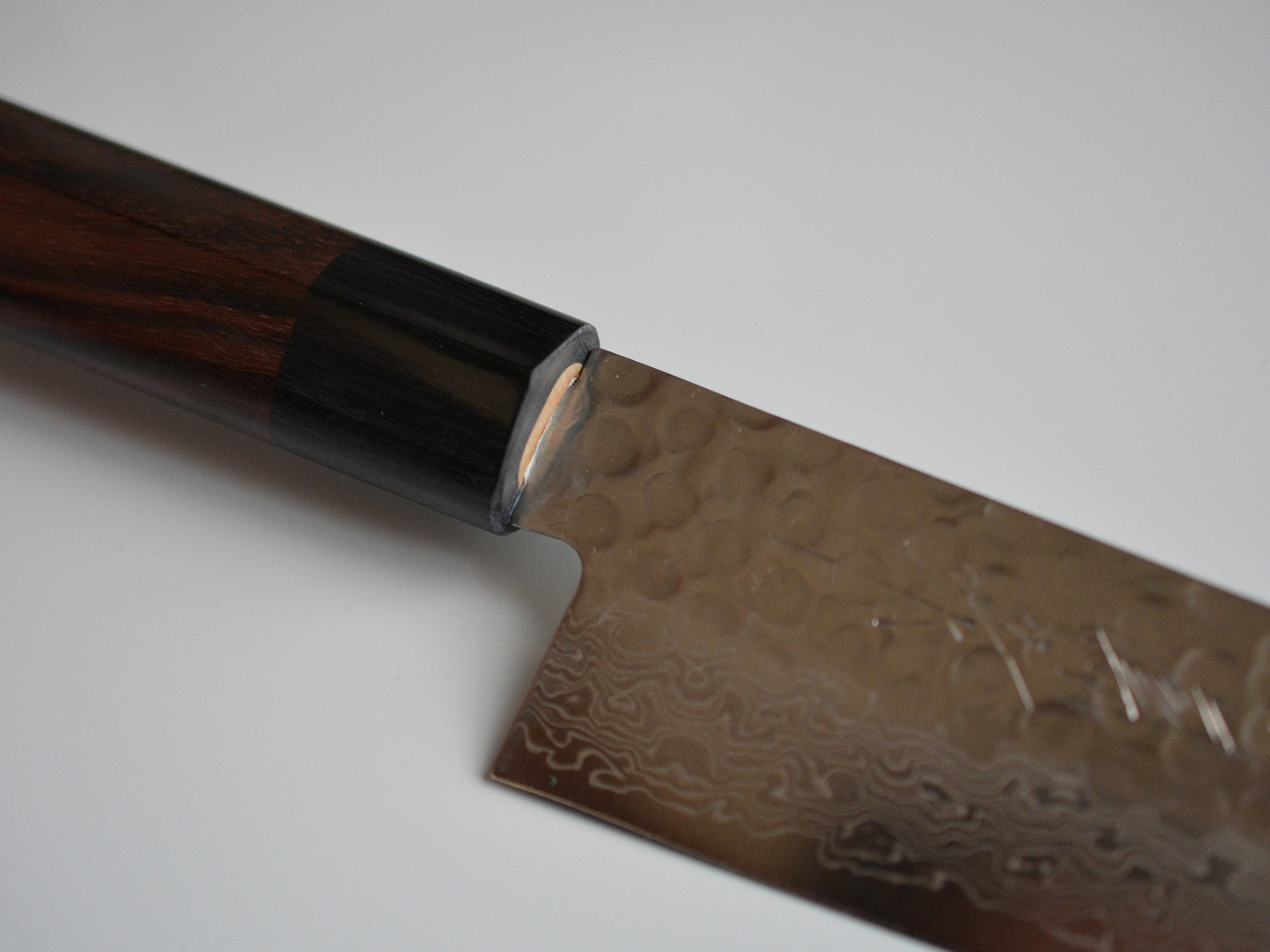 CY207 Cuchillo Japones Wa-Gyuto Amartillado AUS10 Damasco Zenpou 21.5cm