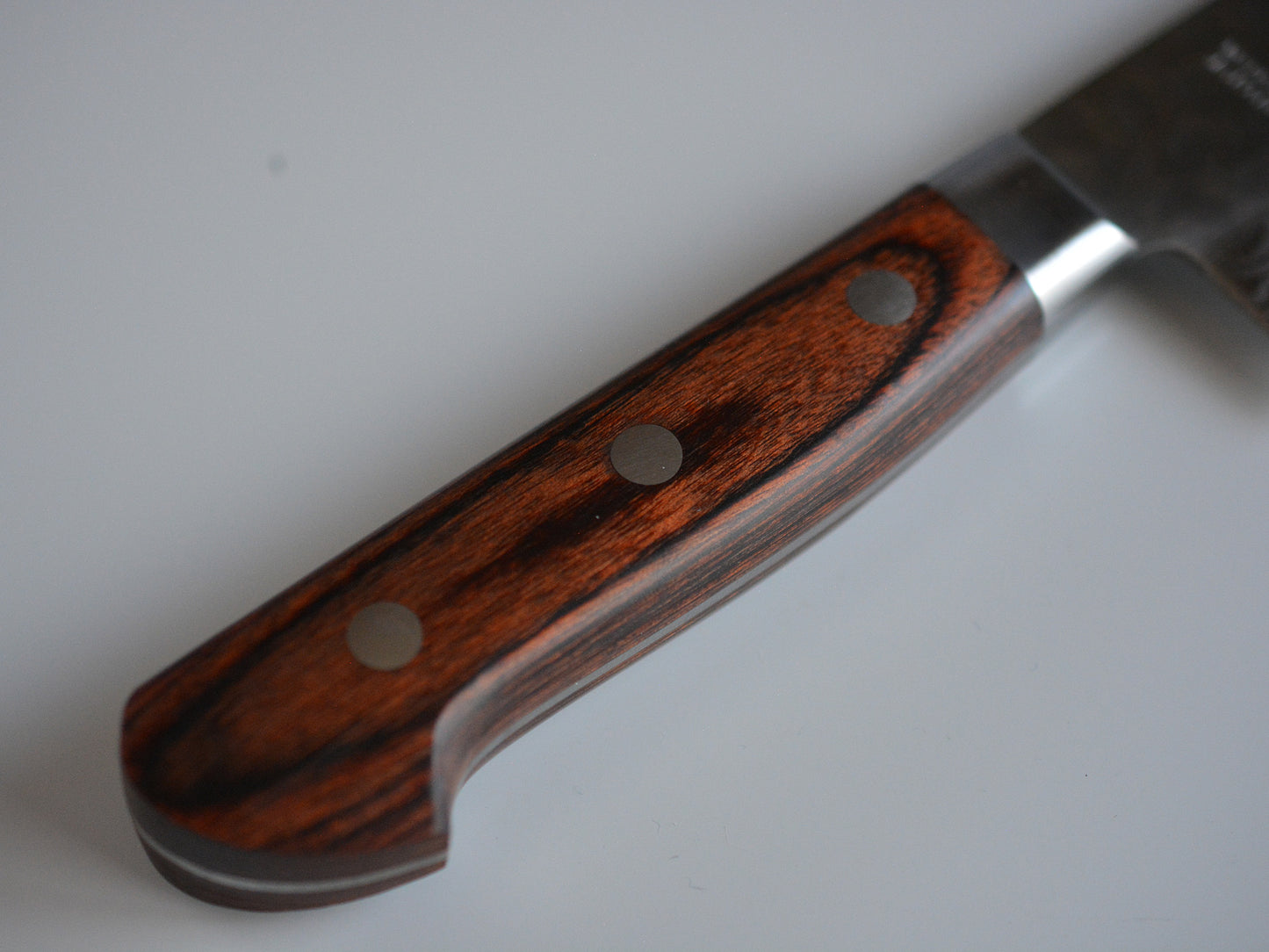 CY210 Cuchillo Japones Gyuto Amartillado VG10 Damasco Zenpou 21cm