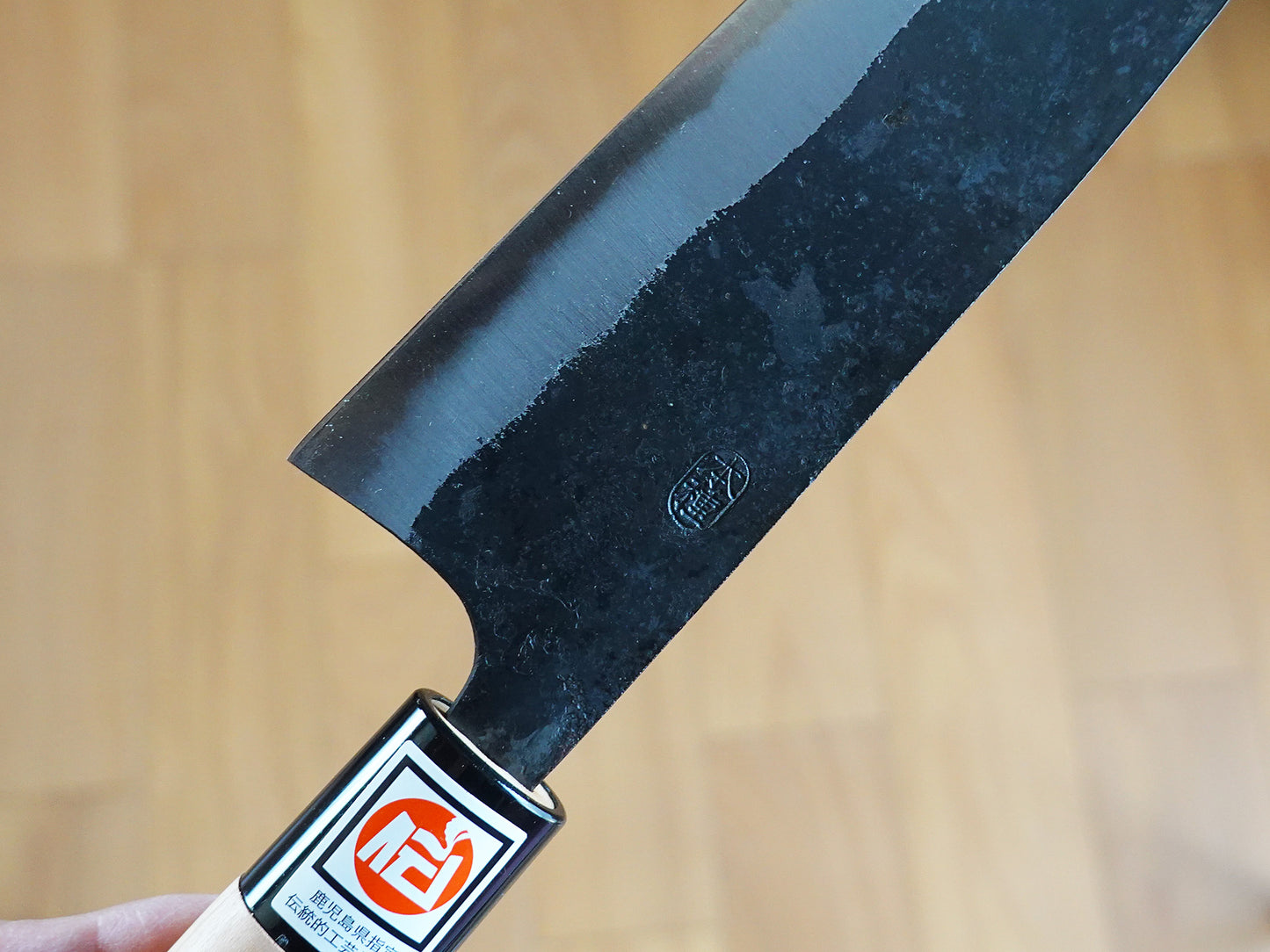 CI201 Cuchillo Japonés Santoku Negro Shirogami#1 Hontane 18cm