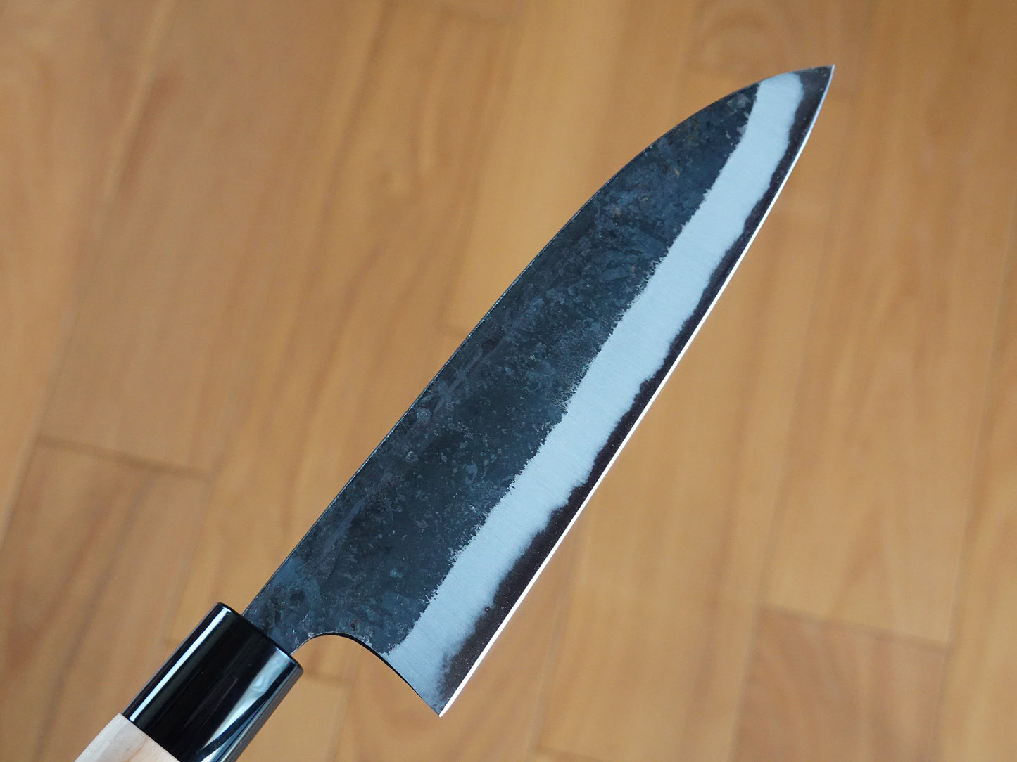 CI201 Cuchillo Japonés Santoku Negro Shirogami#1 Hontane 18cm