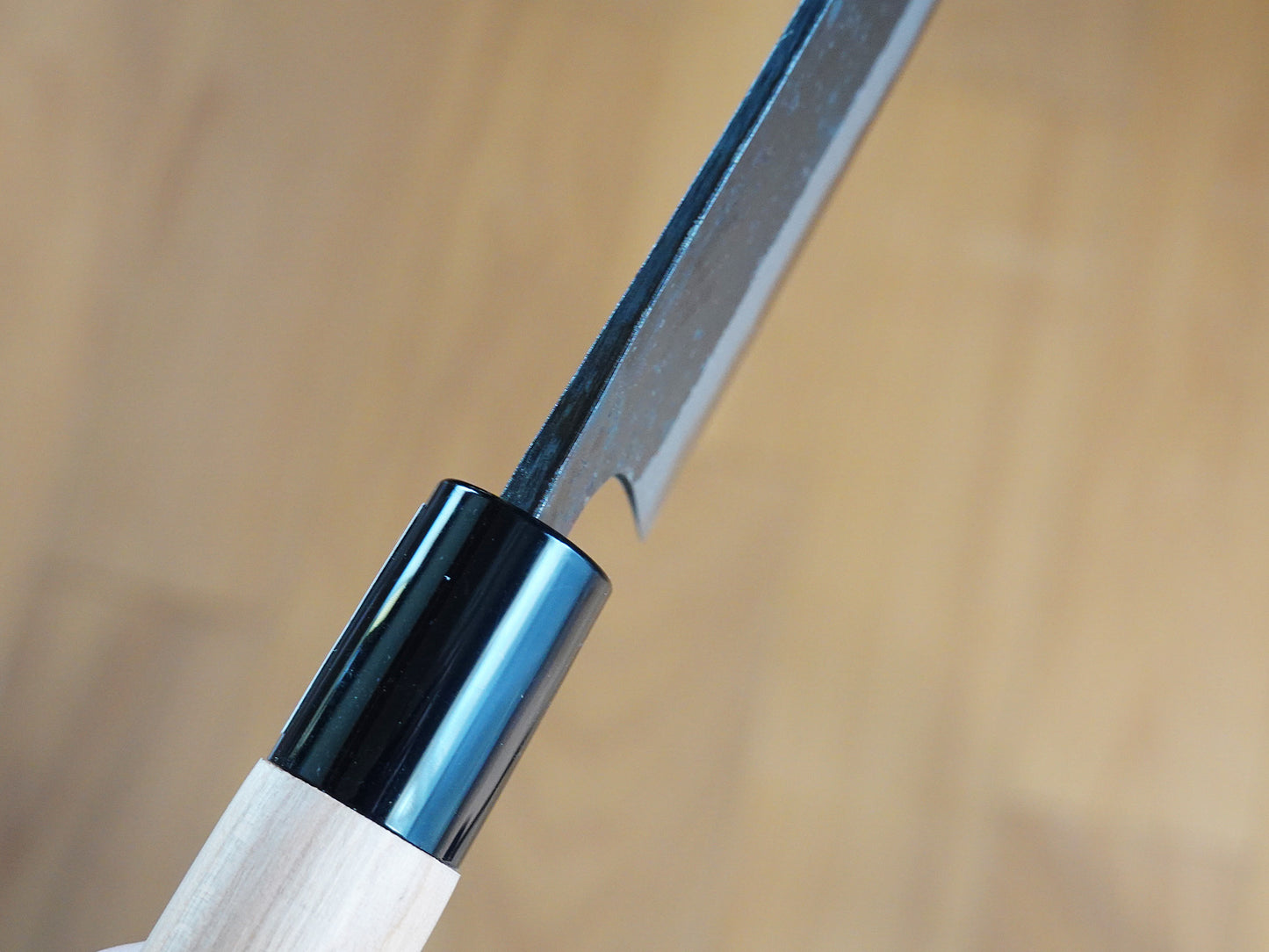 CI201 Cuchillo Japonés Santoku Negro Shirogami#1 Hontane 18cm