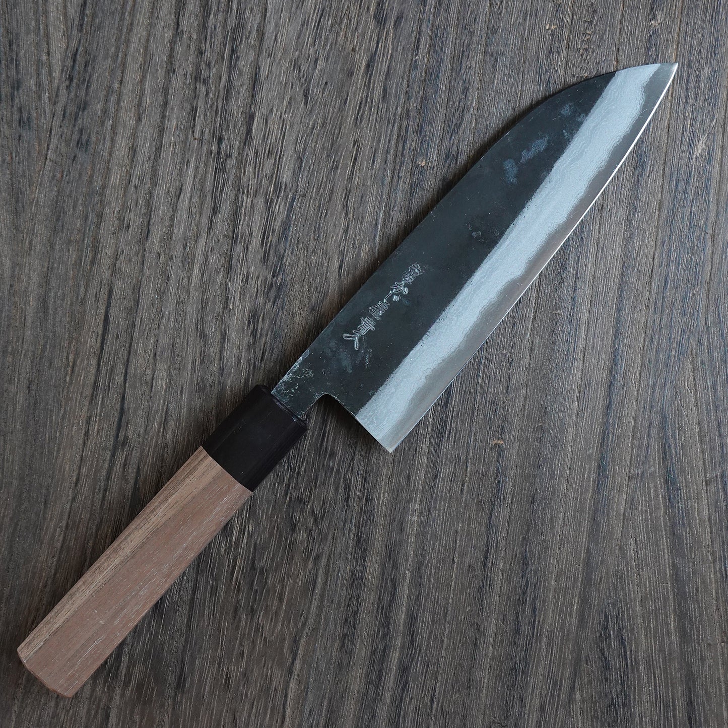 CK101 Cuchillo Japones Wa-Santoku Negro Damasco Aogami2 Tosa-kajiya 17cm